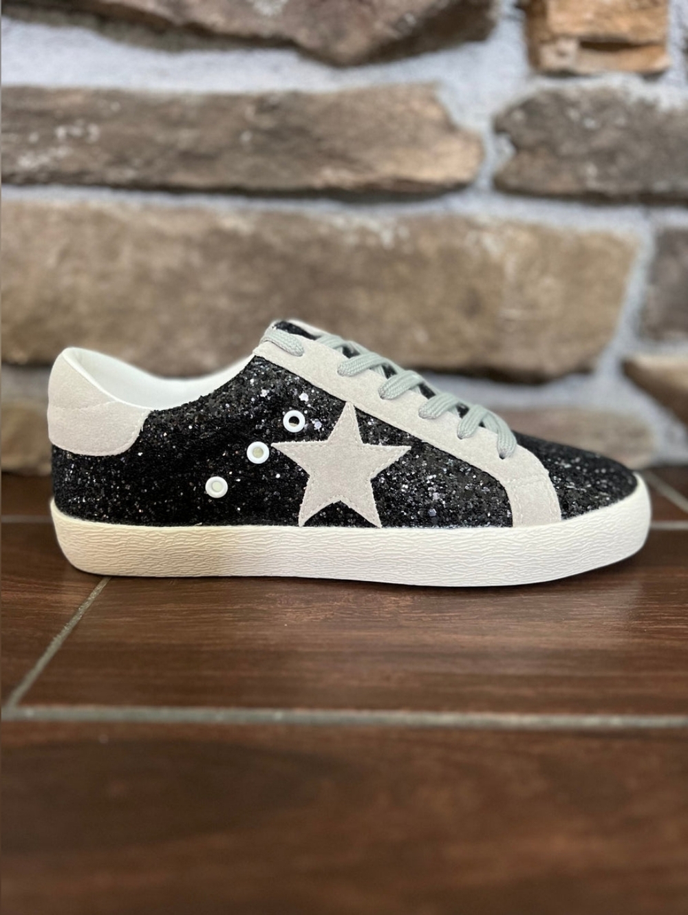 Shiny black sneakers by Mi,iM Size 8.5 - Picture 2 of 11